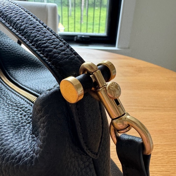 *SOLD* Black leather cross-body - Picture 4 of 6